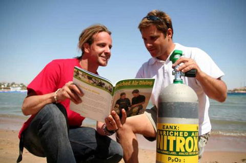 Kirra Dive “On The Tweed” - Broome Tourism 0