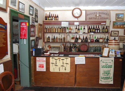 Colonial Inn Museum - Broome Tourism 3