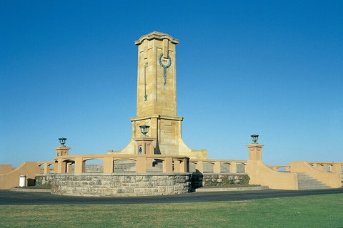 Full-Day Penguin Island & Fremantle Town - Broome Tourism 3
