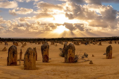 Half Day Pinnacles Sunset Tour - Broome Tourism 1