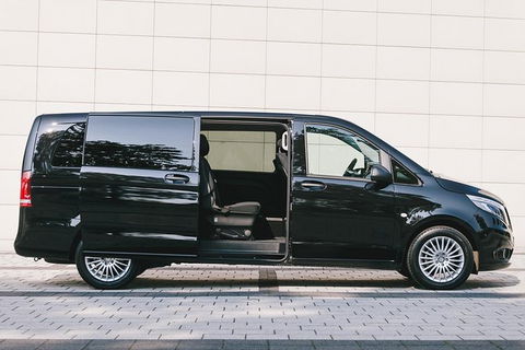 Adelaide Airport To Hotel Round-Trip Private Business Transfer - Broome Tourism 1