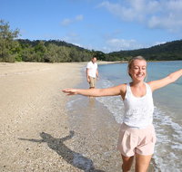 1-Night Whitsundays Tour by Catamaran with Paradise Cove Resort from Airlie Beach - Broome Tourism