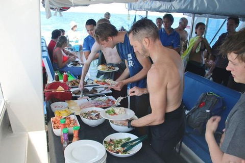 Great Barrier Reef Dive And Snorkel Cruise From Mission Beach - Broome Tourism 9