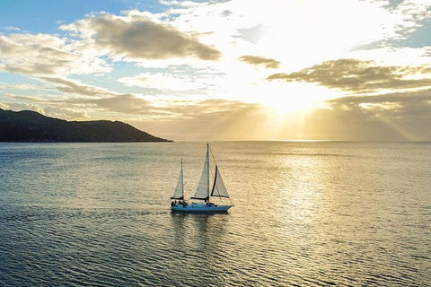 Magnetic Island Sunset Sail - Broome Tourism 1