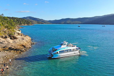 Whitsunday Island Boat Adventure - Broome Tourism 6