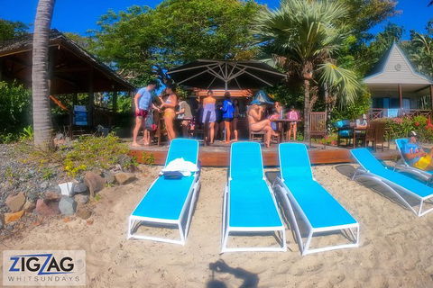 Whitehaven Beach Day Tour With Snorkel In Whitsundays Island - Broome Tourism 11