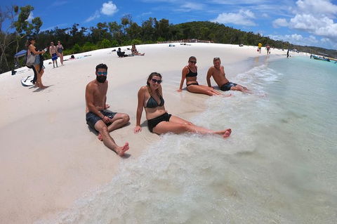 Whitehaven Beach Day Tour With Snorkel In Whitsundays Island - Broome Tourism 19