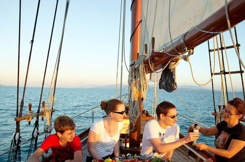 Whitsundays Sunset Sailing Cruise - Broome Tourism 2