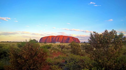 Uluru (Ayers Rock) Sunset Tour - Broome Tourism 5
