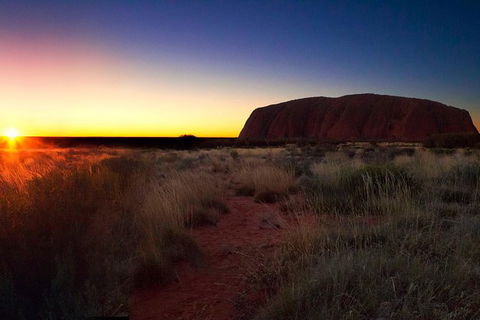Uluru (Ayers Rock) Sunset Tour - Broome Tourism 3