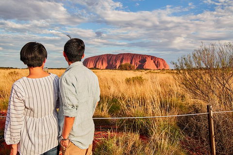 Uluru (Ayers Rock) Sunset Tour - Broome Tourism 9