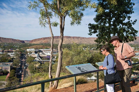 Anzac Hill - Broome Tourism 0