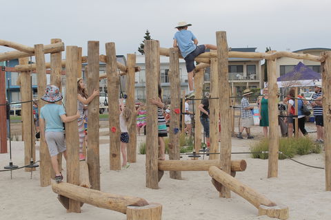 Bristow Smith Reserve Nature Playspace - Broome Tourism 0