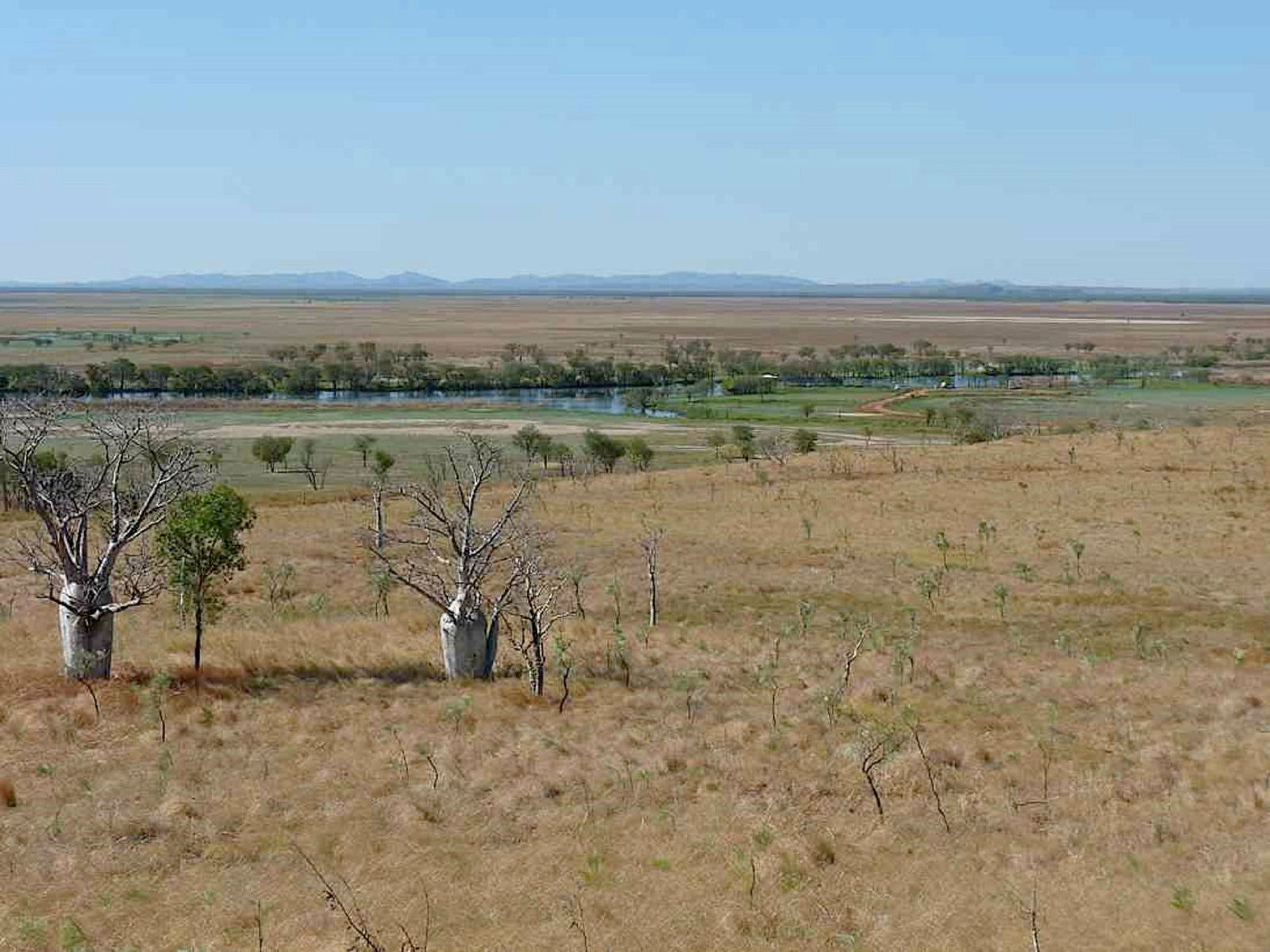  Broome Tourism