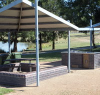Point Hut Pond Park - Broome Tourism