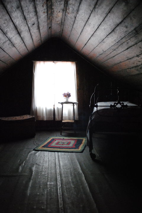 Portable Iron Houses - Broome Tourism 2