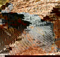 Red Hands Cave Walking Track - Blue Mountains National Park - Broome Tourism