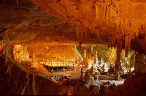 Abercrombie Caves - Broome Tourism 0