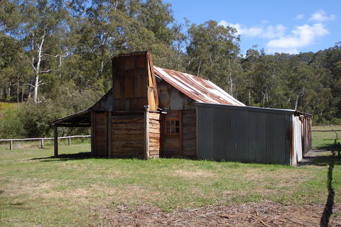 Fry's Hut - Broome Tourism 0