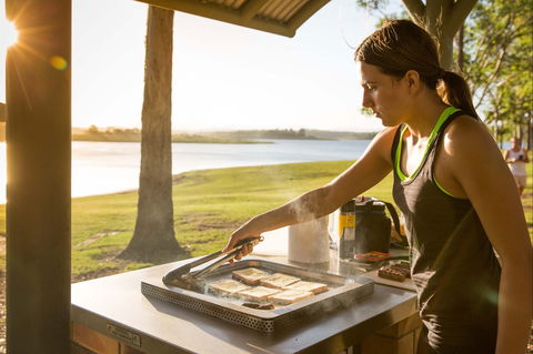 Lake Samsonvale - Broome Tourism 0