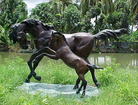 Summerland Antiques And Garden Centre - Broome Tourism 0