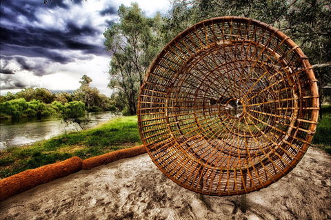 Wagirra Trail And Yindyamarra Sculpture Walk - Broome Tourism 1