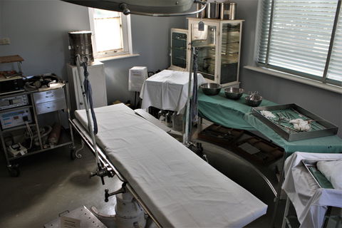 Carcoar Hospital Museum - Broome Tourism 1