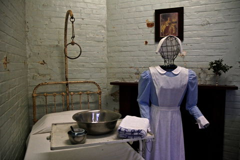 Carcoar Hospital Museum - Broome Tourism 2