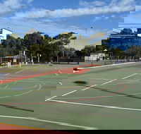 Cleve Sporting Facilities - Broome Tourism