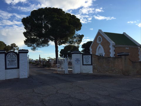 Moonta Cemetery - Broome Tourism 2
