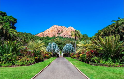 Queens Gardens - Broome Tourism 0