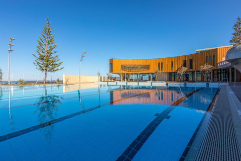 Scarborough Beach Pool - Broome Tourism 1