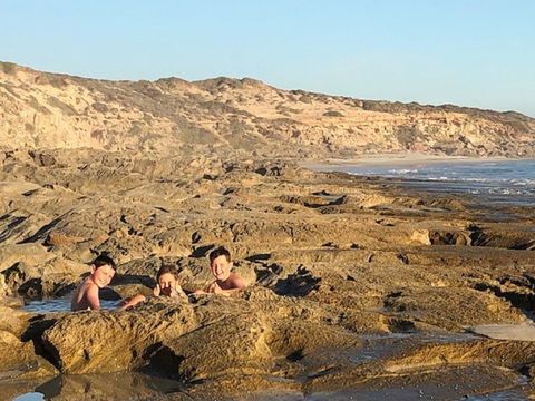 Streaky Bay - Back Beach - Broome Tourism 1