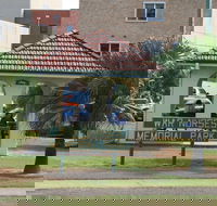 Bundaberg War Nurses Memorial and Park - Broome Tourism