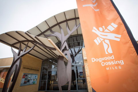 Dogwood Crossing, Miles - Broome Tourism 0