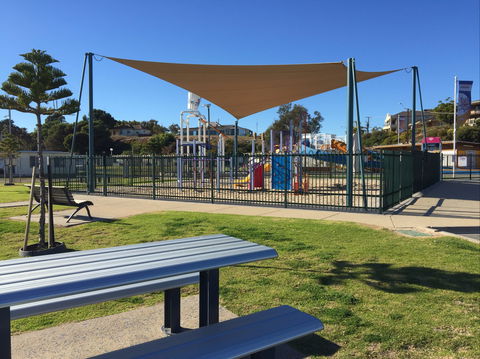Moonta Bay Playground - Broome Tourism 2