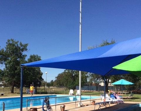Eugowra Swimming Pool - Broome Tourism 0