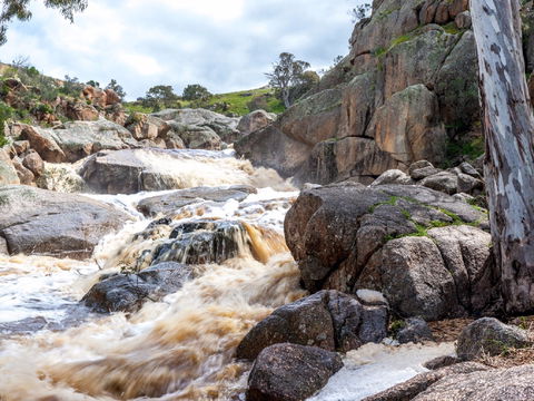 Mannum Waterfalls - Broome Tourism 0