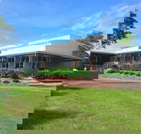 Beresfield Golf Mini Golf and FootGolf Course - Broome Tourism