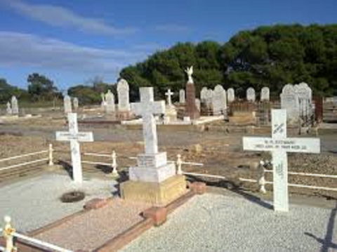 Historic Clan Ranald Shipwreck Graves - Broome Tourism 0