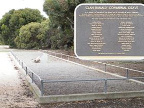 Historic Clan Ranald Shipwreck Graves - Broome Tourism 1