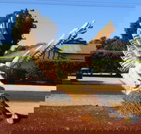 Loxton Tree sculptures - Broome Tourism