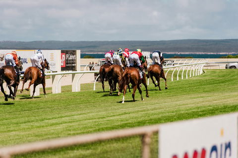 Port Lincoln Racing Club Inc - Broome Tourism 1