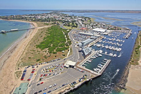 Queenscliff Harbour - Broome Tourism 1