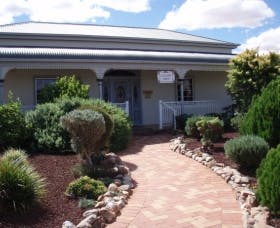 Absaloms Gallery - Broome Tourism 1