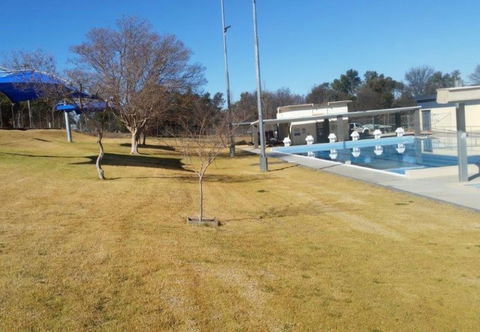 Canowindra Swimming Pool - Broome Tourism 1