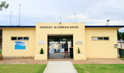 Canowindra Swimming Pool - Broome Tourism 2