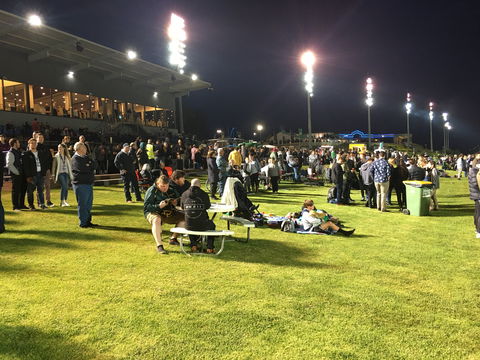 Cranbourne Greyhound Racing Club - Broome Tourism 2