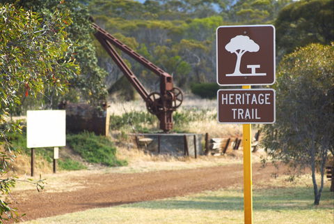 Hopetoun Ravensthorpe Railway Heritage Walk Trail - Broome Tourism 0