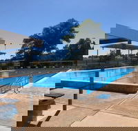 Molong Swimming Pool - Broome Tourism